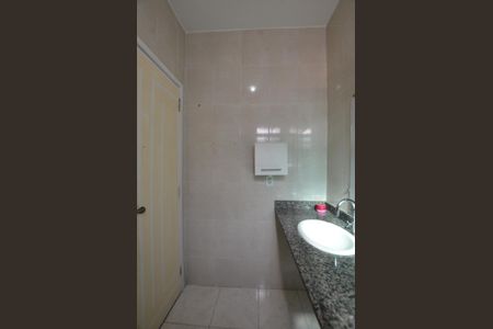 Apartamento para alugar com 60m², 2 quartos e 1 vaga Apartamento para alugar com 60m², 2 quartos e 1 vagaBanheiro da Suíte 2