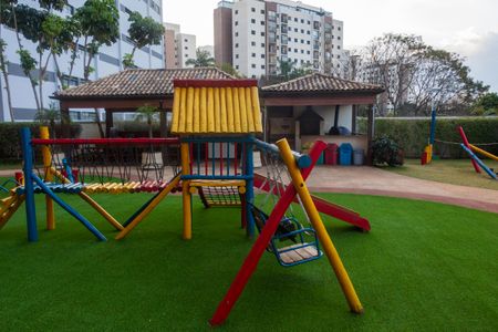 Apartamento à venda com 124m², 5 quartos e 2 vagasÁrea comum - Playground