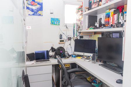 Apartamento à venda com 124m², 5 quartos e 2 vagasEscritório