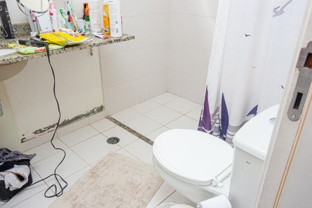 Apartamento à venda com 124m², 5 quartos e 2 vagasBanheiro da Suíte