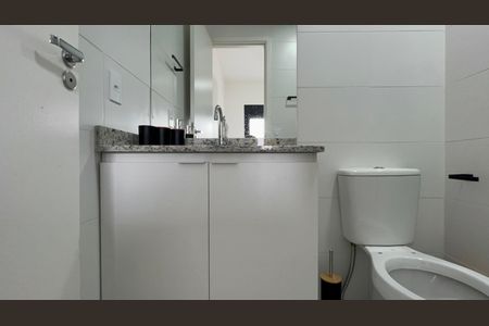 Studio para alugar com 27m², 1 quarto e sem vaga Studio para alugar com 27m², 1 quarto e sem vagaBanheiro da Suíte