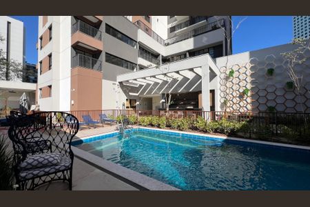 Studio para alugar com 27m², 1 quarto e sem vaga Studio para alugar com 27m², 1 quarto e sem vagaPiscina
