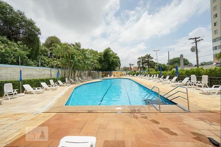 Apartamento à venda com 67m², 2 quartos e 1 vagaCondomínio - Piscina 