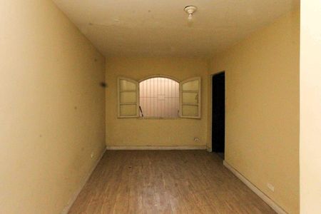 Casa à venda com 120m², 2 quartos e 2 vagas Casa à venda com 120m², 2 quartos e 2 vagasSuite