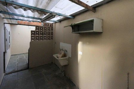 Casa à venda com 120m², 2 quartos e 2 vagas Casa à venda com 120m², 2 quartos e 2 vagasÁrea de Serviço