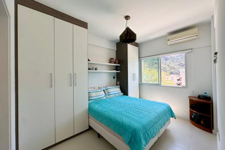 Apartamento à venda com 89m², 3 quartos e 2 vagas Apartamento à venda com 89m², 3 quartos e 2 vagasSuíte
