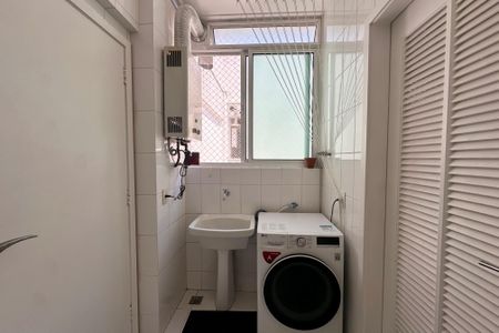 Apartamento à venda com 89m², 3 quartos e 2 vagas Apartamento à venda com 89m², 3 quartos e 2 vagasCozinha e Área de Serviço