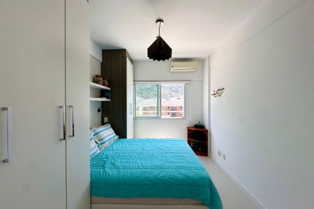 Apartamento à venda com 89m², 3 quartos e 2 vagas Apartamento à venda com 89m², 3 quartos e 2 vagasSuíte