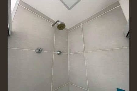 Apartamento à venda com 70m², 3 quartos e 1 vaga Apartamento à venda com 70m², 3 quartos e 1 vagaBanheiro da Suíte