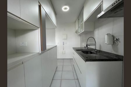Apartamento à venda com 70m², 3 quartos e 1 vaga Apartamento à venda com 70m², 3 quartos e 1 vagaCozinha