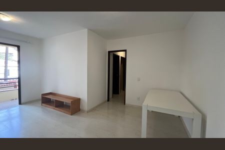 Apartamento à venda com 80m², 3 quartos e 2 vagasCozinha
