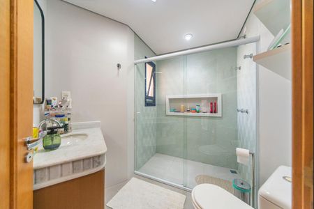 Apartamento à venda com 209m², 4 quartos e 4 vagas Apartamento à venda com 209m², 4 quartos e 4 vagasBanheiro do Quarto 1