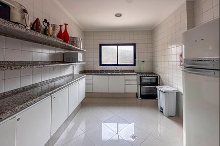 Apartamento à venda com 209m², 4 quartos e 4 vagas Apartamento à venda com 209m², 4 quartos e 4 vagasÁrea comum - Salão de festas