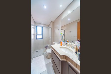 Apartamento à venda com 209m², 4 quartos e 4 vagas Apartamento à venda com 209m², 4 quartos e 4 vagasBanheiro Social