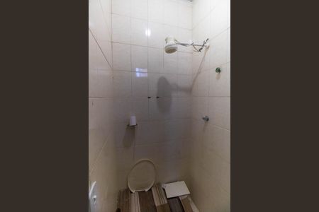 Casa à venda com 336m², 5 quartos e 4 vagas Casa à venda com 336m², 5 quartos e 4 vagasBanheiro de serviço
