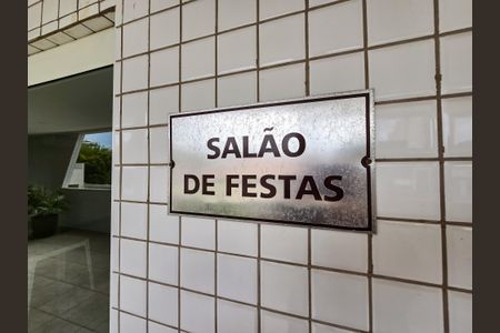 Apartamento à venda com 64m², 2 quartos e 1 vaga Apartamento à venda com 64m², 2 quartos e 1 vagaÁrea comum - Salão de festas