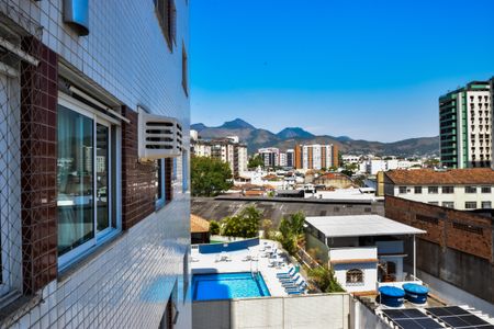 Apartamento à venda com 64m², 2 quartos e 1 vaga Apartamento à venda com 64m², 2 quartos e 1 vagaVista da Varanda da Sala
