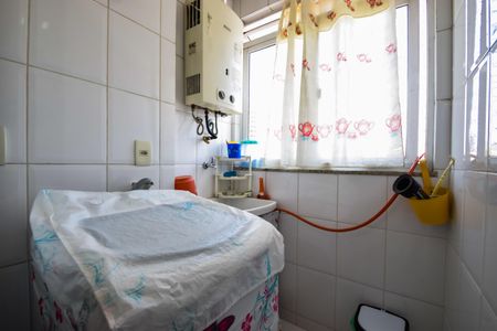 Apartamento à venda com 64m², 2 quartos e 1 vaga Apartamento à venda com 64m², 2 quartos e 1 vagaÁrea de Serviço