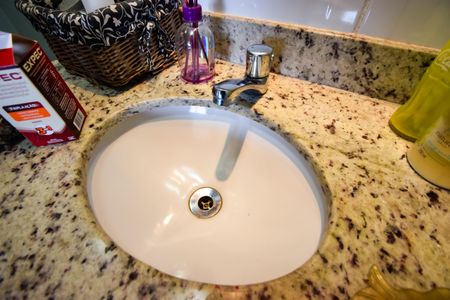 Apartamento à venda com 64m², 2 quartos e 1 vaga Apartamento à venda com 64m², 2 quartos e 1 vagaBanheiro Social