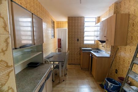 Apartamento para alugar com 98m², 3 quartos e sem vaga