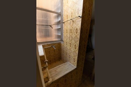 Apartamento para alugar com 98m², 3 quartos e sem vaga