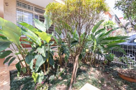 Casa à venda com 175m², 3 quartos e 3 vagas Casa à venda com 175m², 3 quartos e 3 vagasGaragem/Jardim