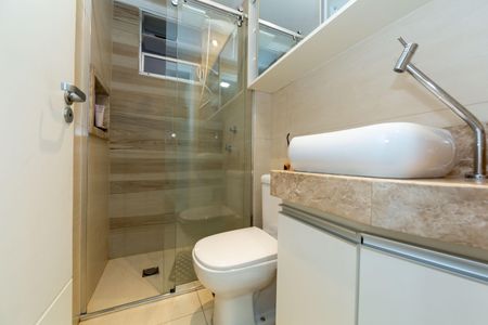 Apartamento à venda com 70m², 3 quartos e 2 vagasBanheiro