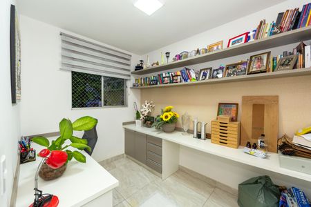 Apartamento à venda com 70m², 3 quartos e 2 vagasQuarto 2