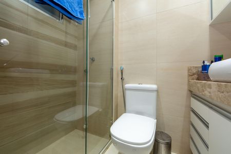 Apartamento à venda com 70m², 3 quartos e 2 vagasBanheiro