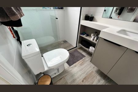 Apartamento à venda com 155m², 4 quartos e 3 vagas Apartamento à venda com 155m², 4 quartos e 3 vagasBanheiro da Suíte 3