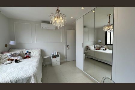 Apartamento à venda com 155m², 4 quartos e 3 vagas Apartamento à venda com 155m², 4 quartos e 3 vagasSuíte 2