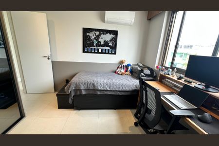 Apartamento à venda com 155m², 4 quartos e 3 vagas Apartamento à venda com 155m², 4 quartos e 3 vagasSuíte 3