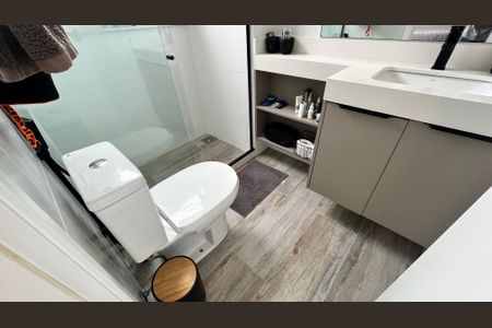 Apartamento à venda com 155m², 4 quartos e 3 vagas Apartamento à venda com 155m², 4 quartos e 3 vagasBanheiro da Suíte 3