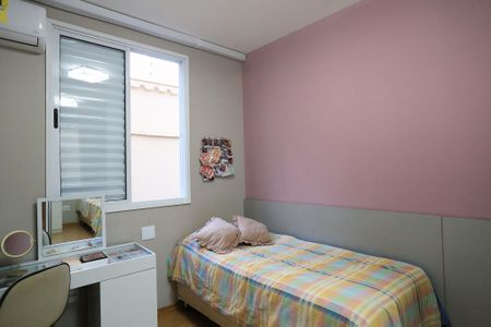 Apartamento à venda com 200m², 4 quartos e 3 vagas Apartamento à venda com 200m², 4 quartos e 3 vagasQuarto 2