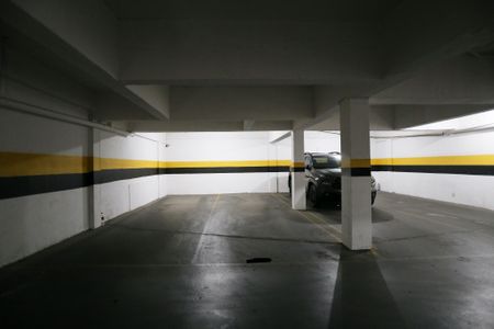 Apartamento à venda com 200m², 4 quartos e 3 vagas Apartamento à venda com 200m², 4 quartos e 3 vagasGaragem