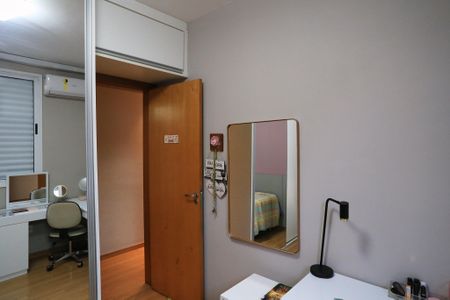 Apartamento à venda com 200m², 4 quartos e 3 vagas Apartamento à venda com 200m², 4 quartos e 3 vagasQuarto 2