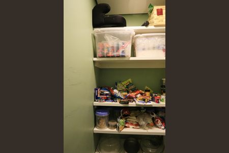 Apartamento à venda com 200m², 4 quartos e 3 vagas Apartamento à venda com 200m², 4 quartos e 3 vagasDespensa