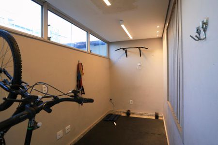 Apartamento à venda com 200m², 4 quartos e 3 vagas Apartamento à venda com 200m², 4 quartos e 3 vagasAcademia