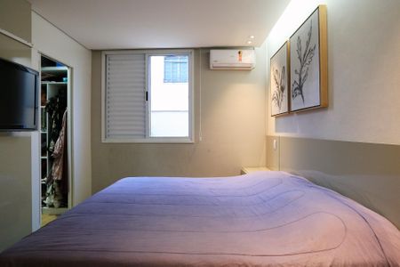 Apartamento à venda com 200m², 4 quartos e 3 vagas Apartamento à venda com 200m², 4 quartos e 3 vagasSuíte