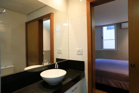 Apartamento à venda com 200m², 4 quartos e 3 vagas Apartamento à venda com 200m², 4 quartos e 3 vagasBanheiro da Suíte