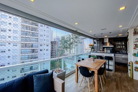Apartamento à venda com 155m², 3 quartos e 4 vagas Apartamento à venda com 155m², 3 quartos e 4 vagasVaranda da Sala