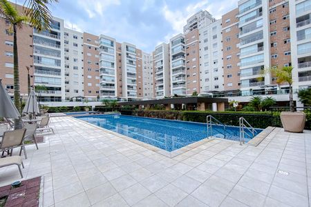 Apartamento à venda com 155m², 3 quartos e 4 vagasÁrea comum - Piscina