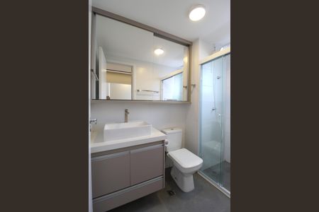 Banheiro  de kitnet/studio à venda com 1 quarto, 30m² em Vila Olímpia, São Paulo
