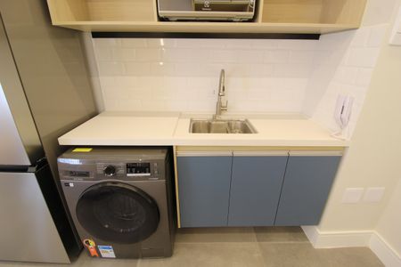 Cozinha de kitnet/studio à venda com 1 quarto, 30m² em Vila Olímpia, São Paulo