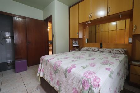 Casa à venda com 231m², 5 quartos e 2 vagasSuíte