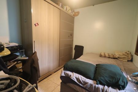 Casa à venda com 231m², 5 quartos e 2 vagasQuarto 02