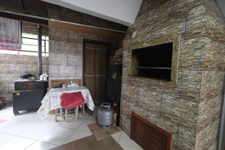 Casa à venda com 231m², 5 quartos e 2 vagasCozinha