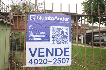 Casa à venda com 231m², 5 quartos e 2 vagasPlaca
