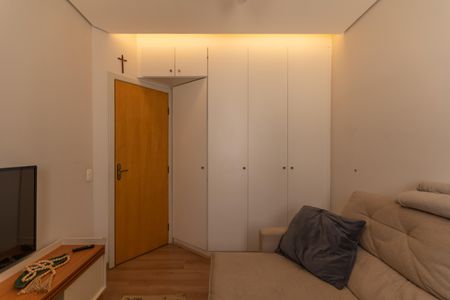 Apartamento à venda com 85m², 3 quartos e 2 vagasQuarto 2