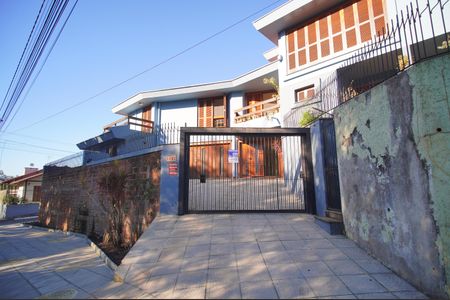 Casa à venda com 493m², 6 quartos e 3 vagasFachada - Placa